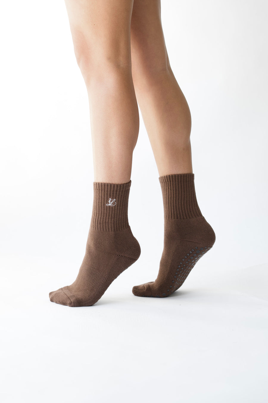 pilates sock embroidered - cacao